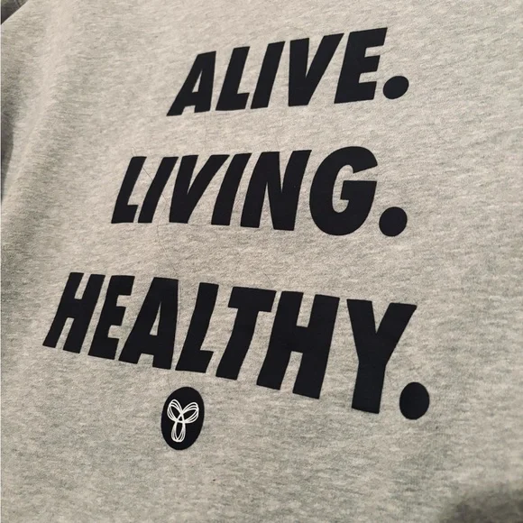 𝙏𝙉𝘼 𝙎𝙬𝙚𝙖𝙩𝙨𝙝𝙞𝙧𝙩 🖤 - Picture 4 of 5